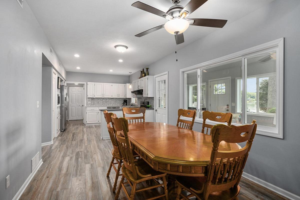 Lakeside Getaway With Dock, Firepit, Grill Newaygo Esterno foto